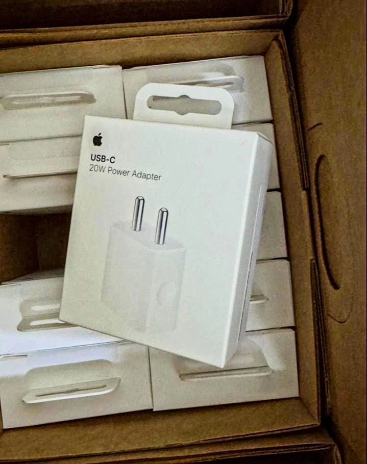 Apple Charging Combo 20W Adapter + Type-C Cable